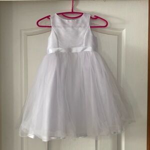 David’s Bridal size 6 Flower Girl Dress